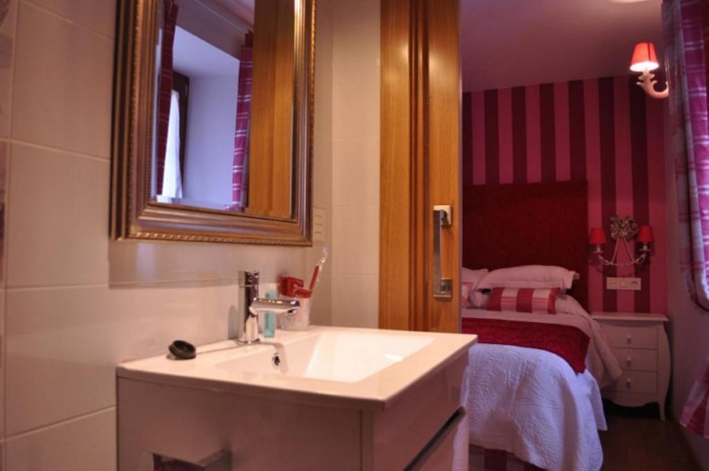 El Rincon Del Convento Hotel Ona Room photo